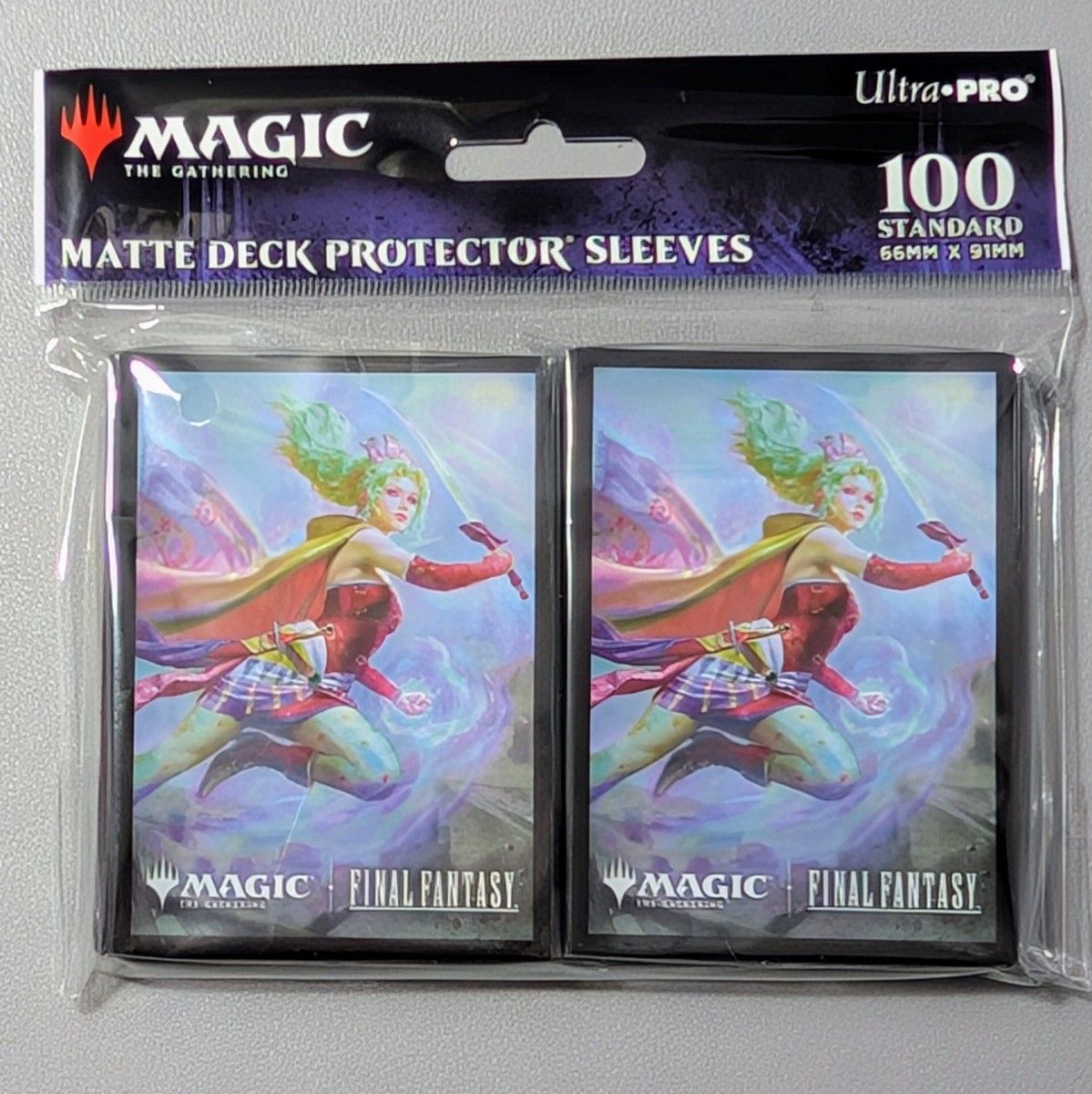 MTG【魔導の力を持つ少女、ティナ】デッキボックス+スリーブセット 未使用】MTG 魔導の力を持つ少女 ティナ スリーブ&デッキ