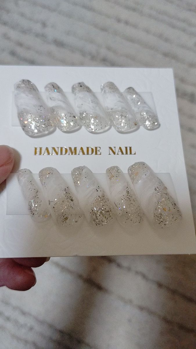ハンドメイド ニュアンスネイルチップ シルバーラメ入り