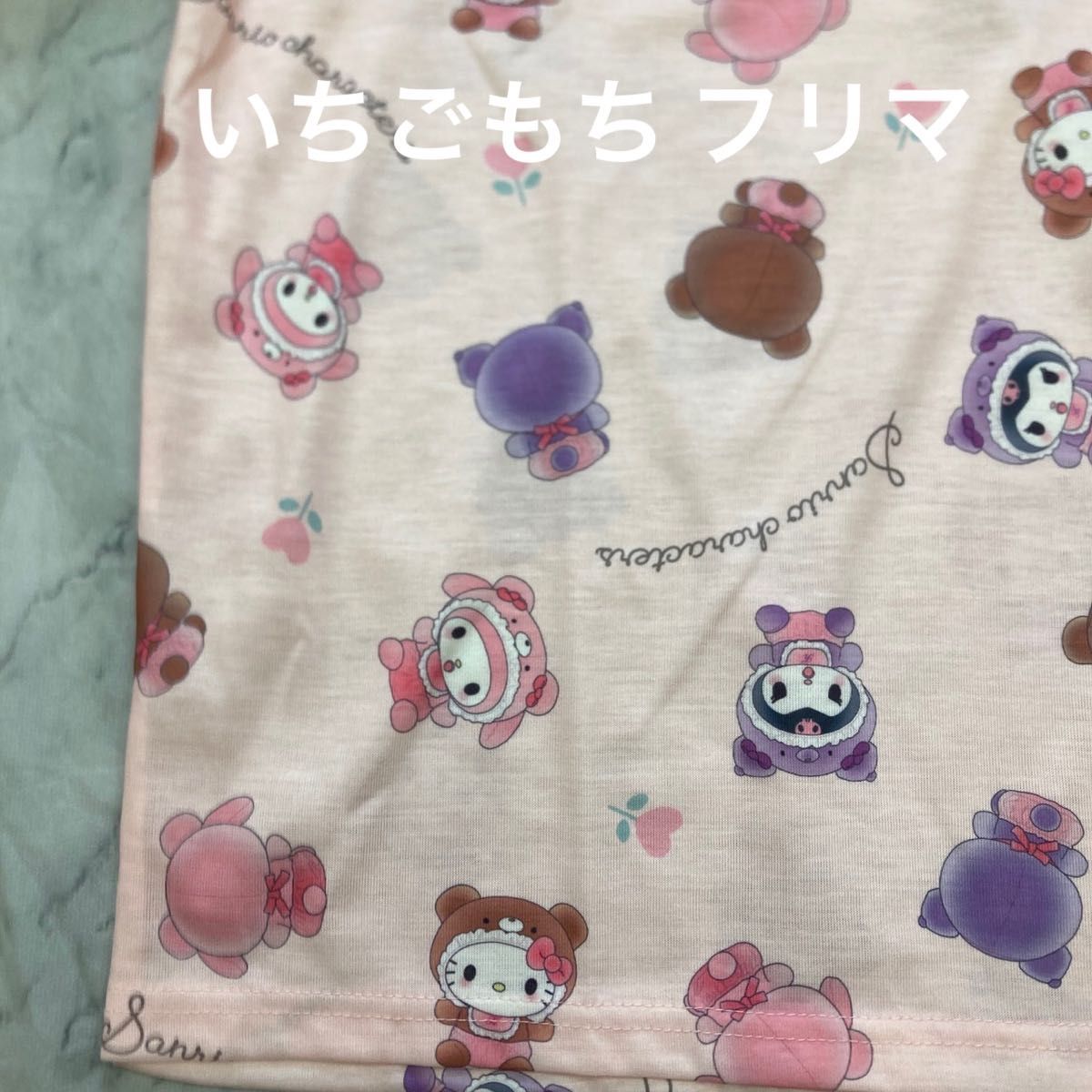 ミャクミャク サンリオ キティ マイメロ クロミ シナモン Tシャツ Mサイズ ミャクミャク サンリオ キティ マイメロ クロミ シナモン T
