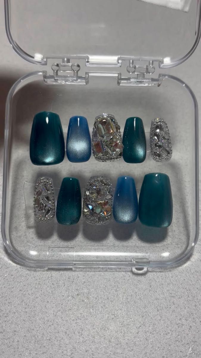 ジェルネイルチップ マグネット ワンポイント 埋め尽くし ギラギラ 派手 水光ネイル ショートバレリーナ06379