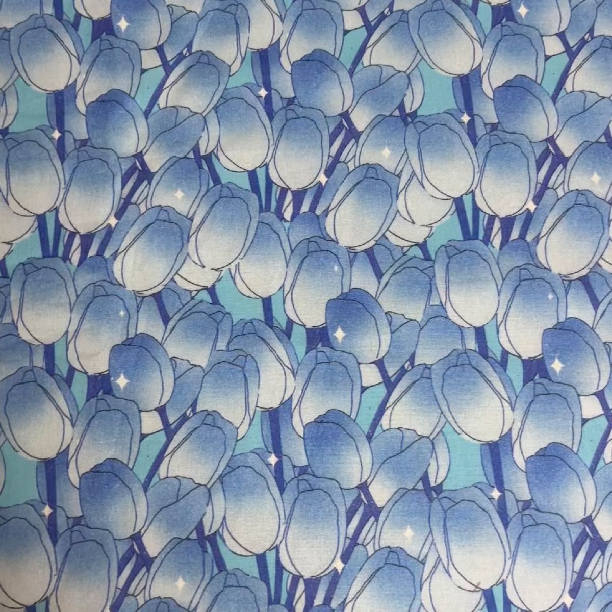 長さ100cm*110cm(幅) セール品 ブルー色 チューリップ花 花柄100%コットンプリント生地シーチングハギレ生地