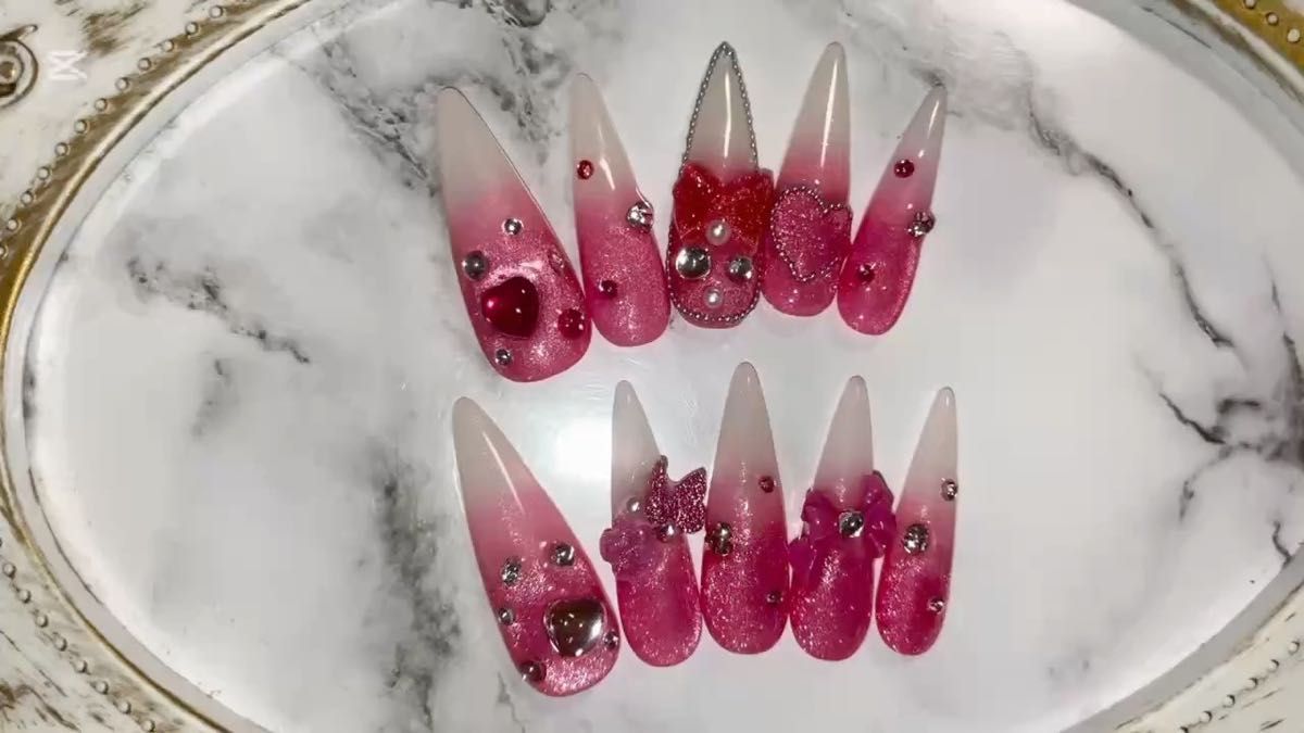 キッズネイルチップ XS ピンク マグネット ホワイト 量産型 グラデーション ロング
