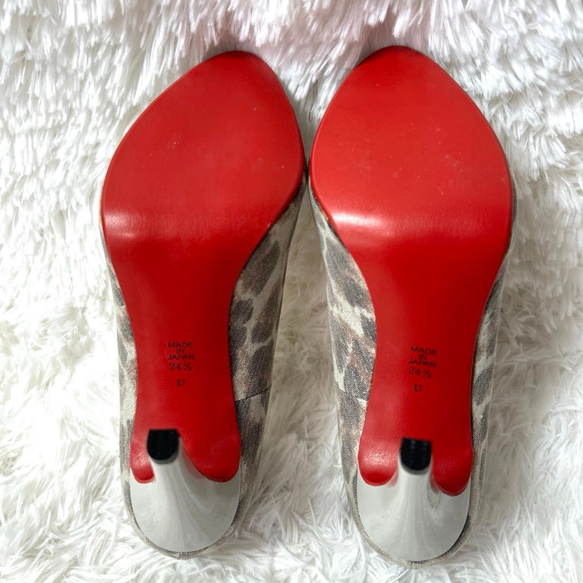 完売品!極美品!DIANA パールオーガンジー パンプス レッドソール 極美品・未使用品】DIANA ハートビジュウピンヒールパンプス
