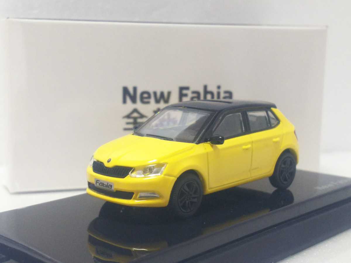 1/64 シュコダ ニュー ファビア 黄 中国市場向け Scoda New Fabia Yellow_画像1