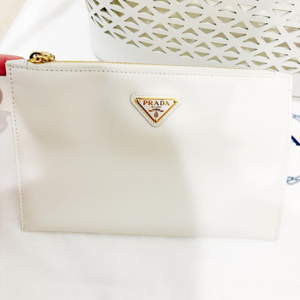 Prada ロゴ入りショッピング バッグ 早い者勝【新品未使用】PRADA プラダ ショッピングバッグ カゴ