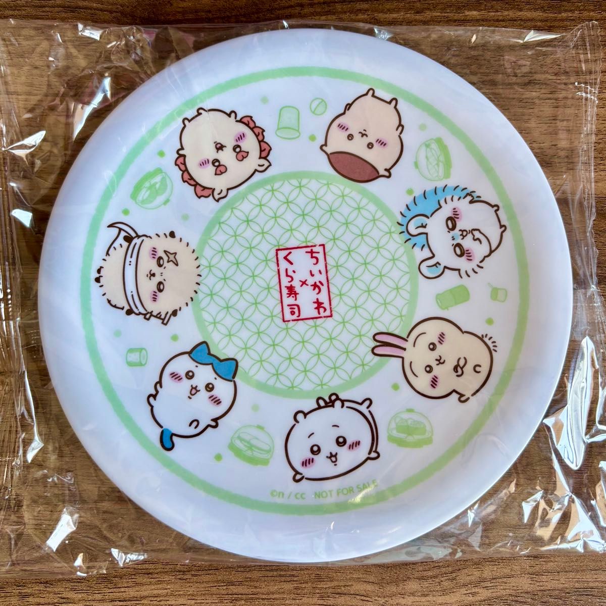 【即日発送】ちいかわ くら寿司 コラボ 全員集合 4枚 ハチワレ フィギュア ちいかわ くら寿司 コラボ 全員集合寿司皿 ハチワレフィギュア
