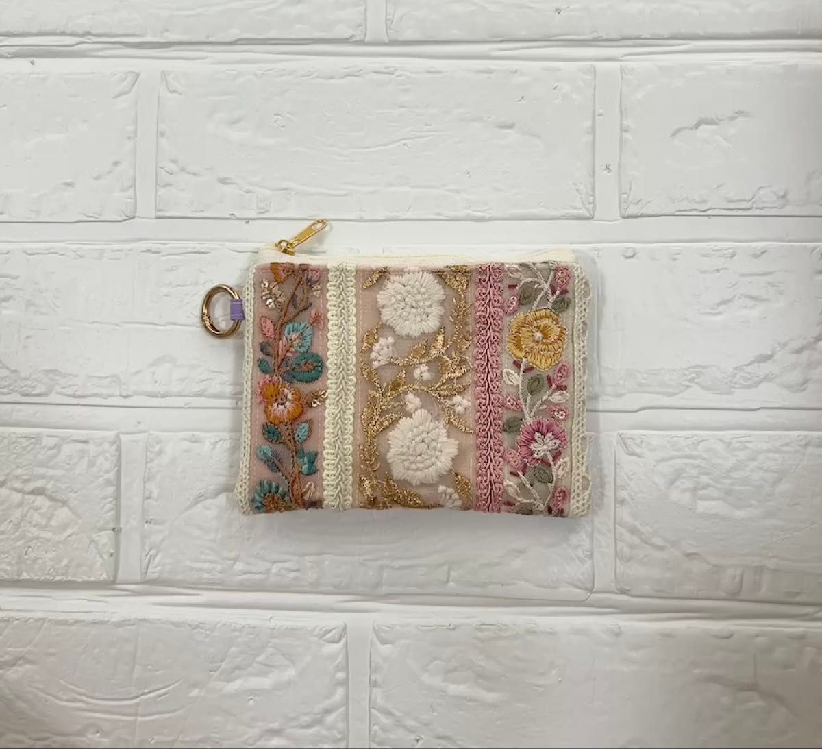 new ① インド刺繍リボン ミニポーチ コインポーチ 小物入れ 小銭入れ ハンドメイド 大人可愛い