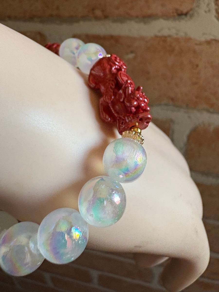 オーラ加工水晶とイエローフローライトの姫系ブレス オーラ加工のシナバー貔貅と蓮とセレナイトのデザイン