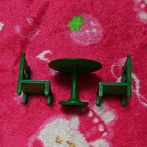 シルバニアファミリー 緑色 丸テーブル イス セット 日本製_画像2