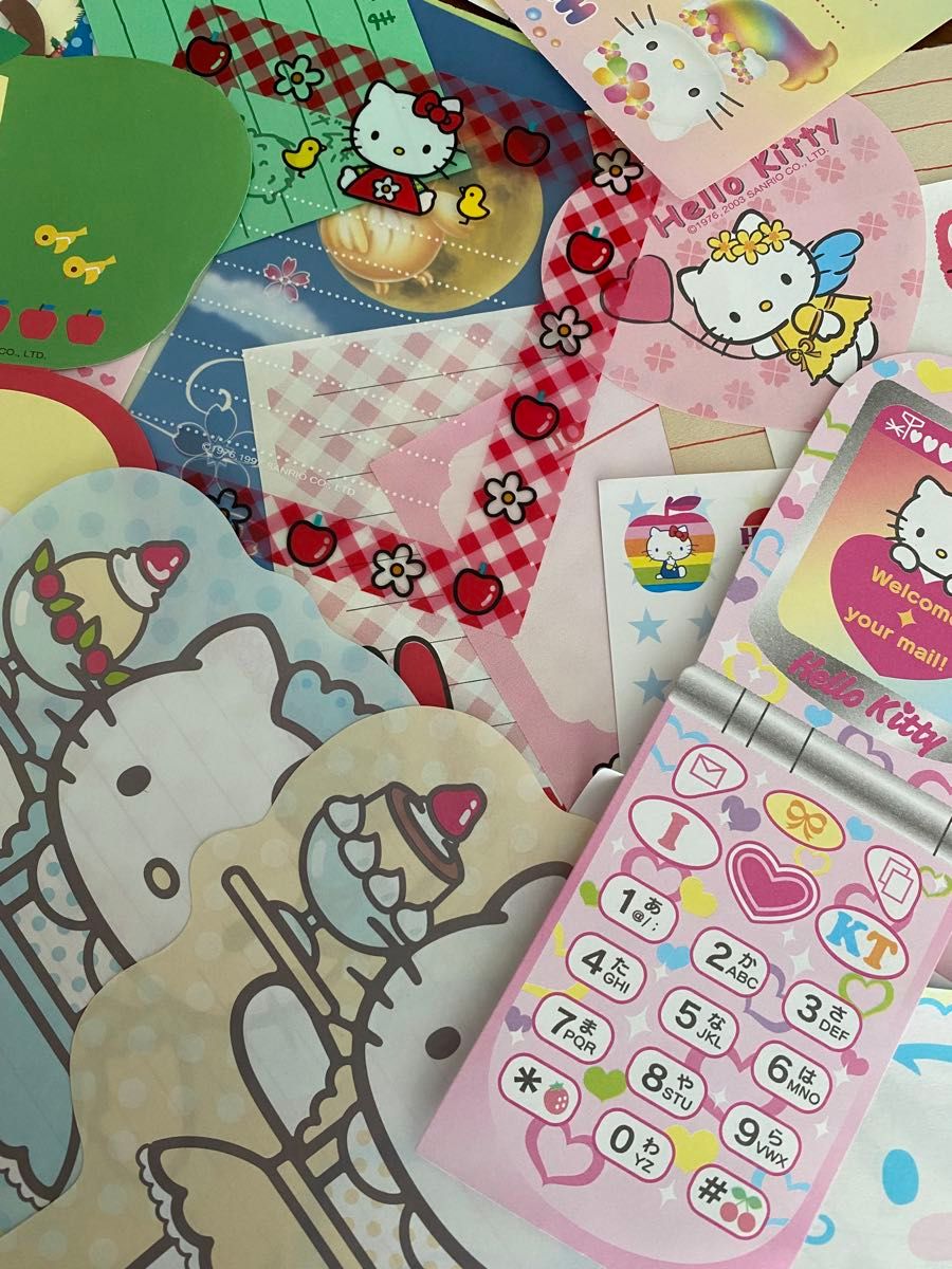 平成レトロ サンリオ 日焼け Hello Kitty ミニメモ 平成レトロ サンリオ 日焼け Hello Kitty ミニメモ (サンリオの