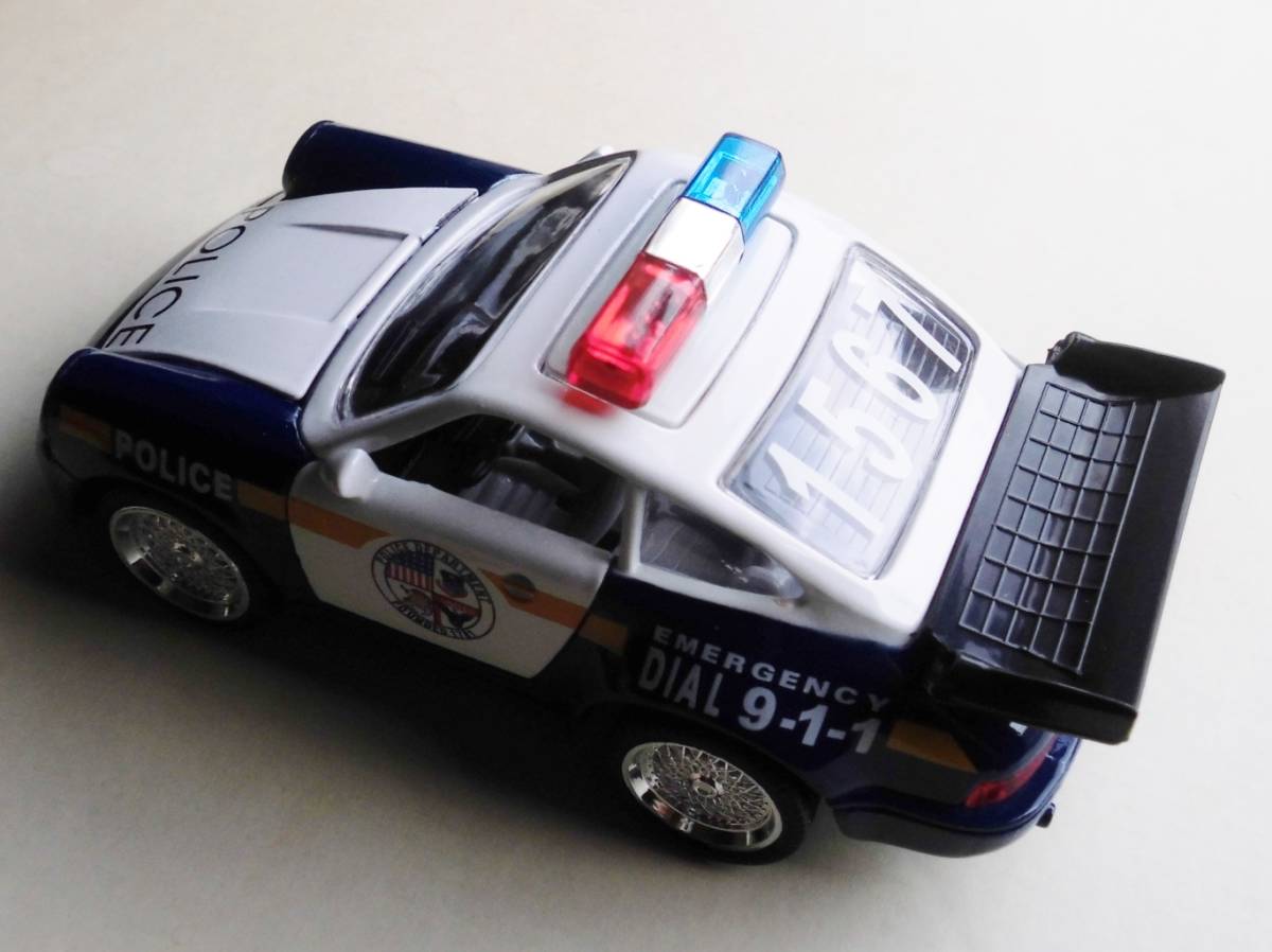 ミニカー.ＵＳＡ.POLICE.CAR /ダイキャスト.プルバック走行　未使用_画像9