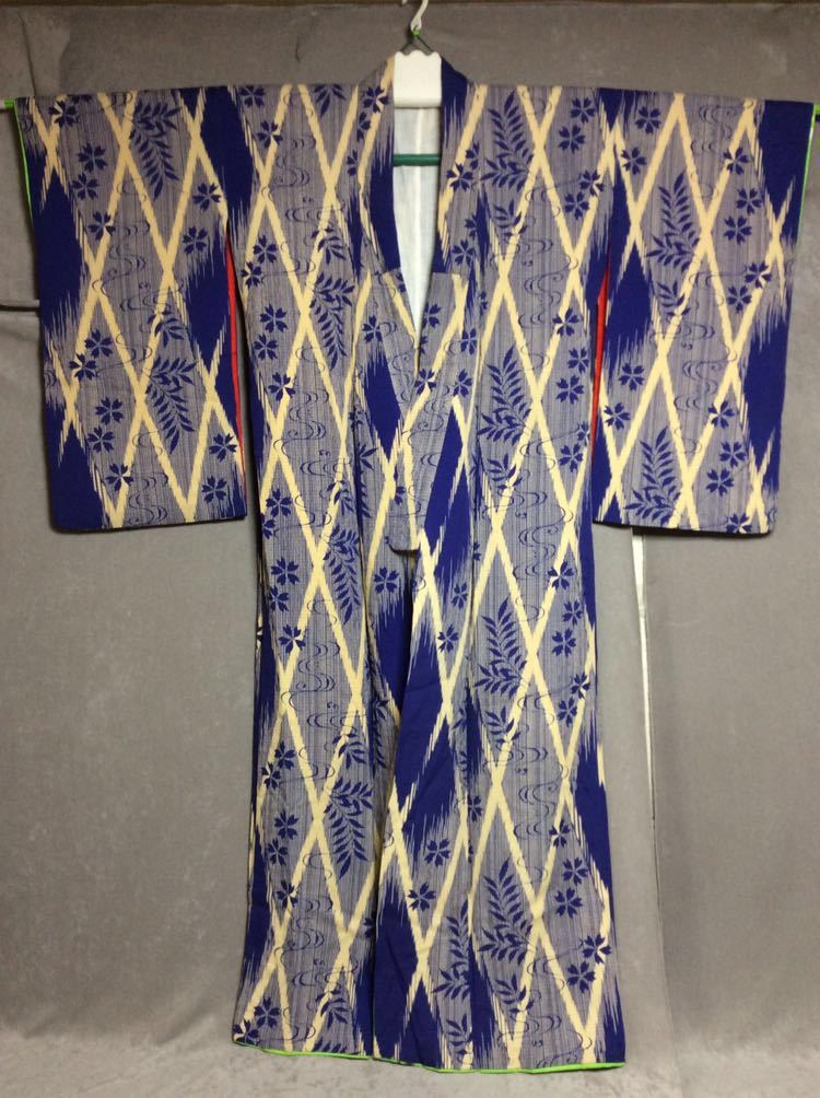 ヤフオク Qm2979 和装 着物 絹素材 青紫色 葉模様 流水文様 ヤフオク Qm2979 和装 着物 絹素材 青紫色 葉模様 流水文様