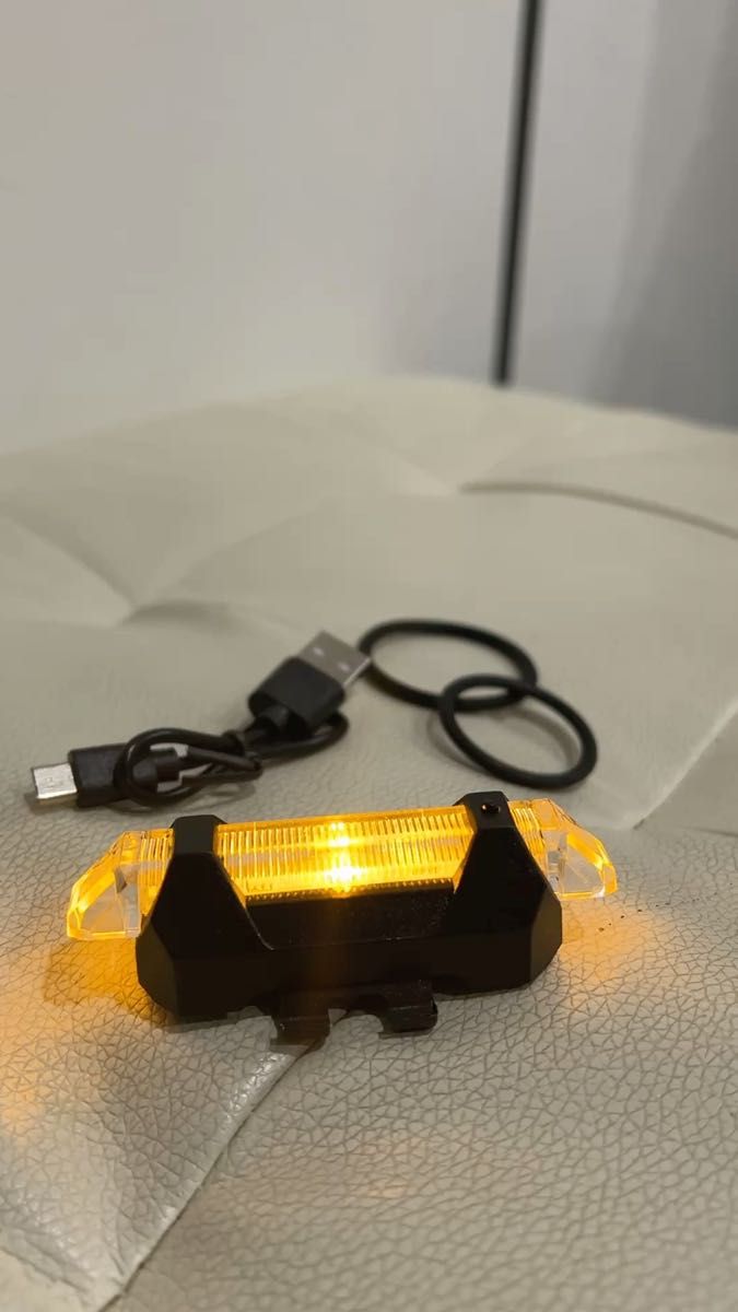 【レインボー】テールライト 自転車 LEDランプ リアライト USB充電式 防水