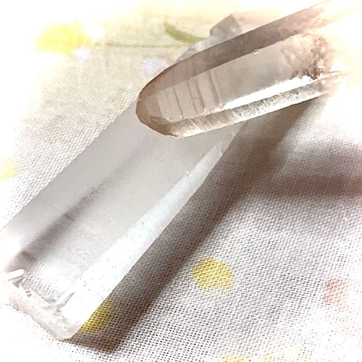 シンギング ピンク レーザー レムリアン シード クリスタル 水晶 クォーツ ポイント 天然石 原石 鉱物標本 石 パワーストーン