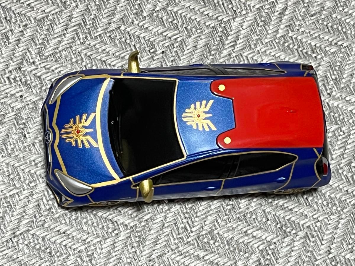 ドラクエ トヨタ AQUA ミニカー 青/赤 約15cm トヨタ アクア×ドラゴンクエスト(ドラクエ) ロト装備仕様 トヨタ