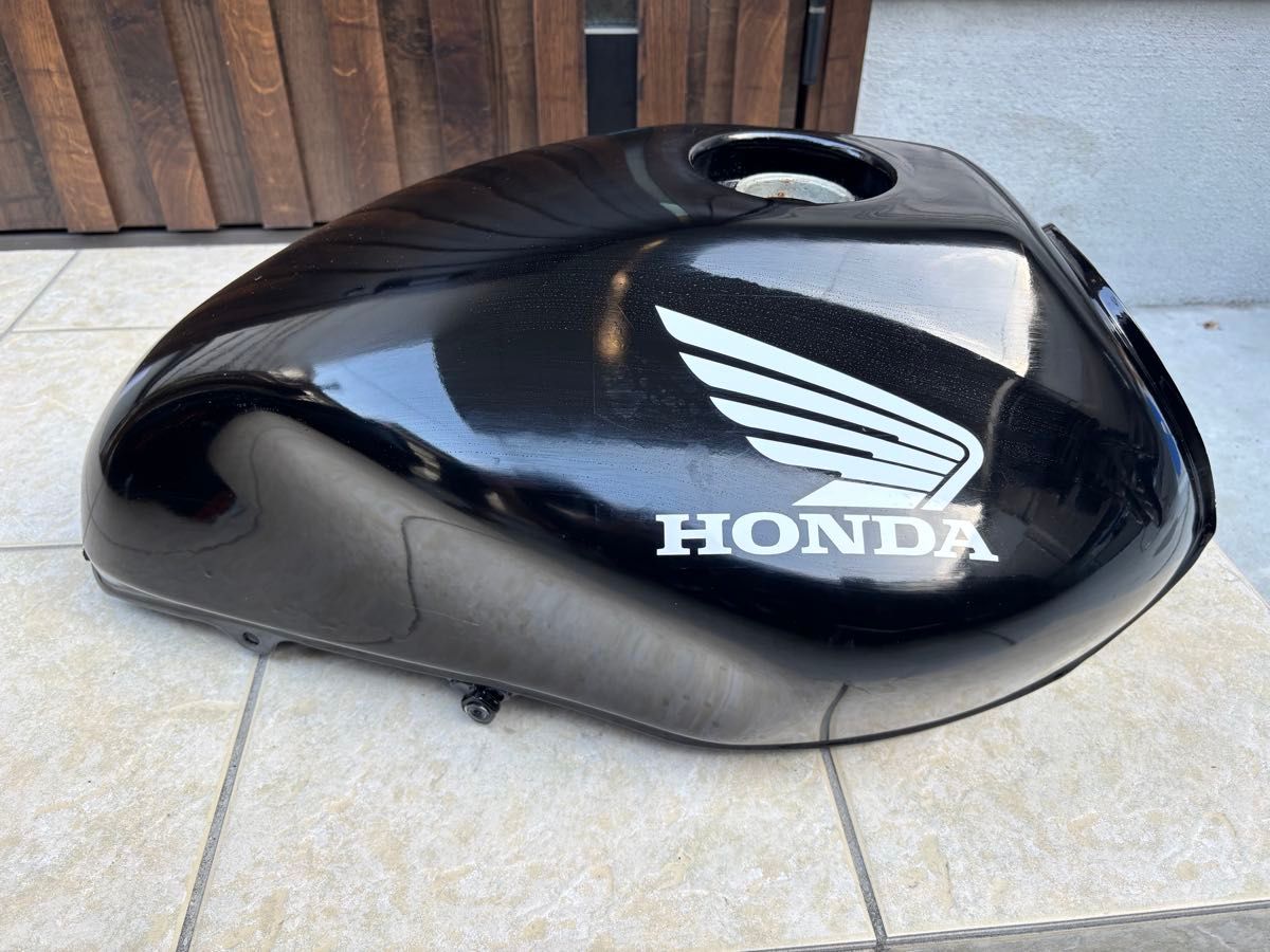 ホーネット250 タンク 前期 ホーネット 250 タンク ホンダ HONDA 前期型|Yahoo!フリマ(旧