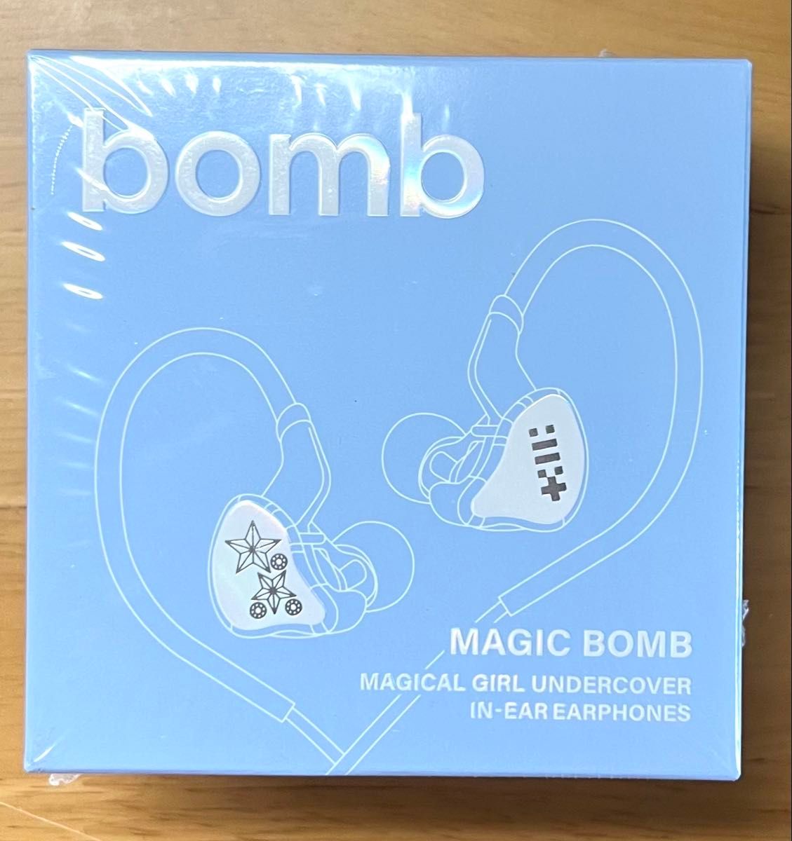 【新品未開封】ILLIT アルバム bomb Merch イヤモニ イヤホン 5 ILLIT アイリット BOMB MERCH イヤモニ イヤホン イヤフォン