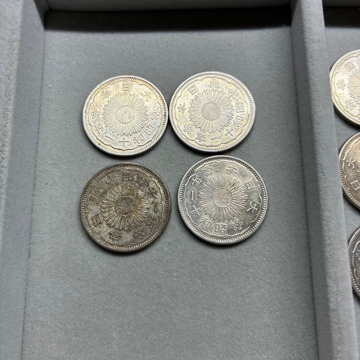 Q*ん様 古銭 五十銭 昭和 11枚 Q*ん様 古銭 五十銭 昭和 11枚 銀貨 小型50銭 昭和