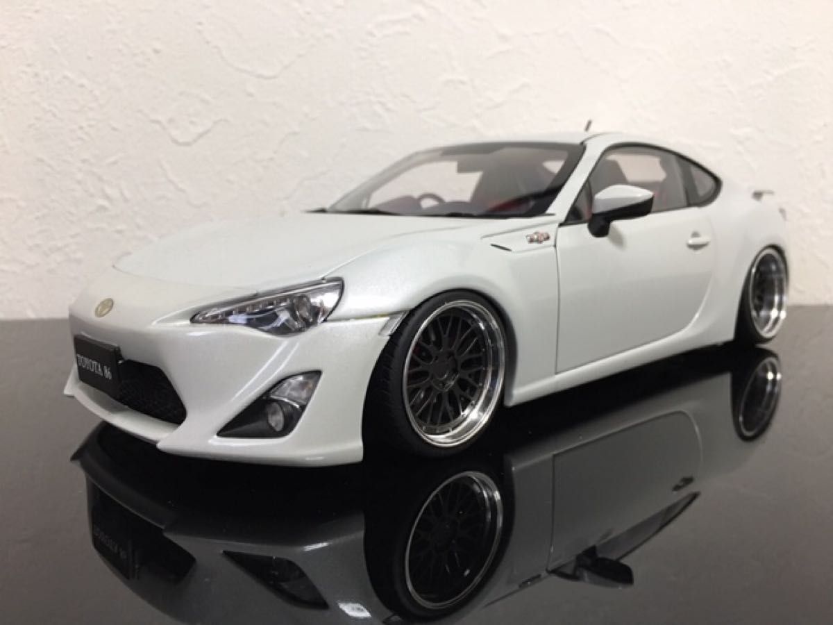 トヨタ 86 1/18スケールモデル ローダウン AUTOart 1/18 TOYOTA 86 GT Limited/トヨタ 86 【78773改】BBS