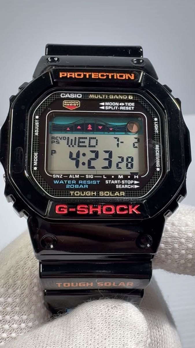 未使用に近い美品!箱付・CASIO・G-SHOCK・G-LIDE・GWX-5600-1JFジーライド・電波ソーラー・マルチバンド6