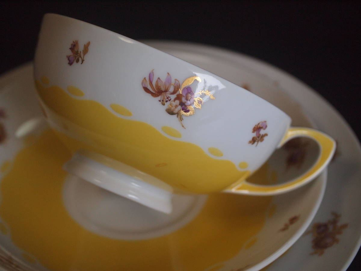 即日発送 花器 ROYAL DOULTON 陶磁器 アンティーク ENGLAND製 ロイヤル