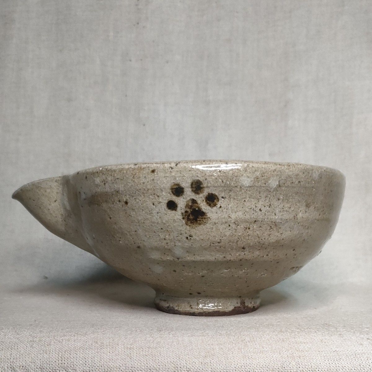 ♥唐津焼 茶碗 無銘 水漏れあり 修理の練習用 骨董品 ♥唐津焼 茶碗 無銘 水漏れあり 修理の練習用 骨董品 Amazon.co.jp: