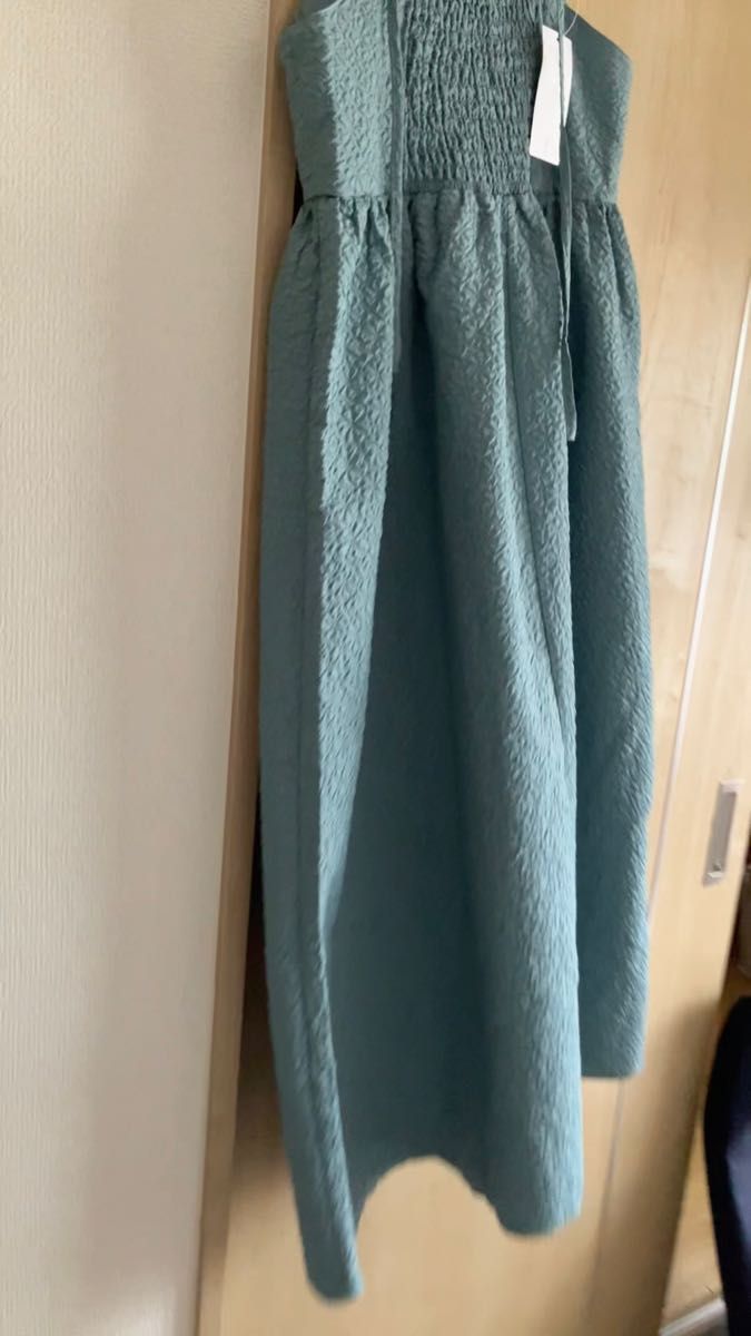 新品タグ付き★greenparks ELENCARE DUE フクレキャミワンピース GRN FREE