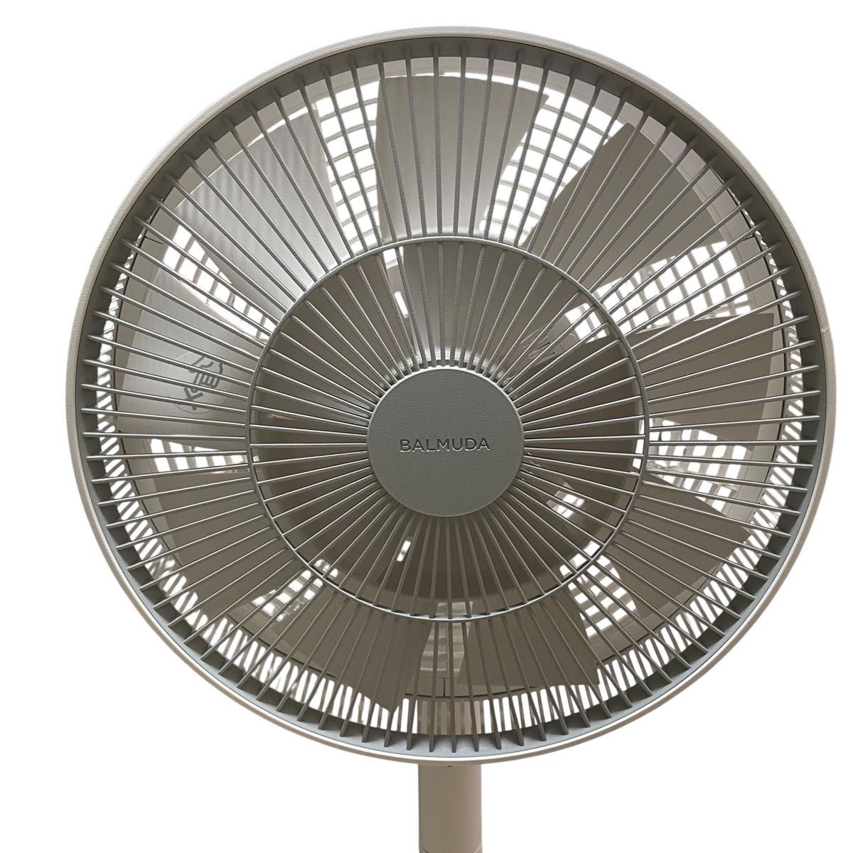 未使用◆バルミューダ 扇風機The GreenFan EGF-1700-WG 美品】バルミューダ扇風機 GreenFan2022年製 EGF-1700-WG|Yahoo