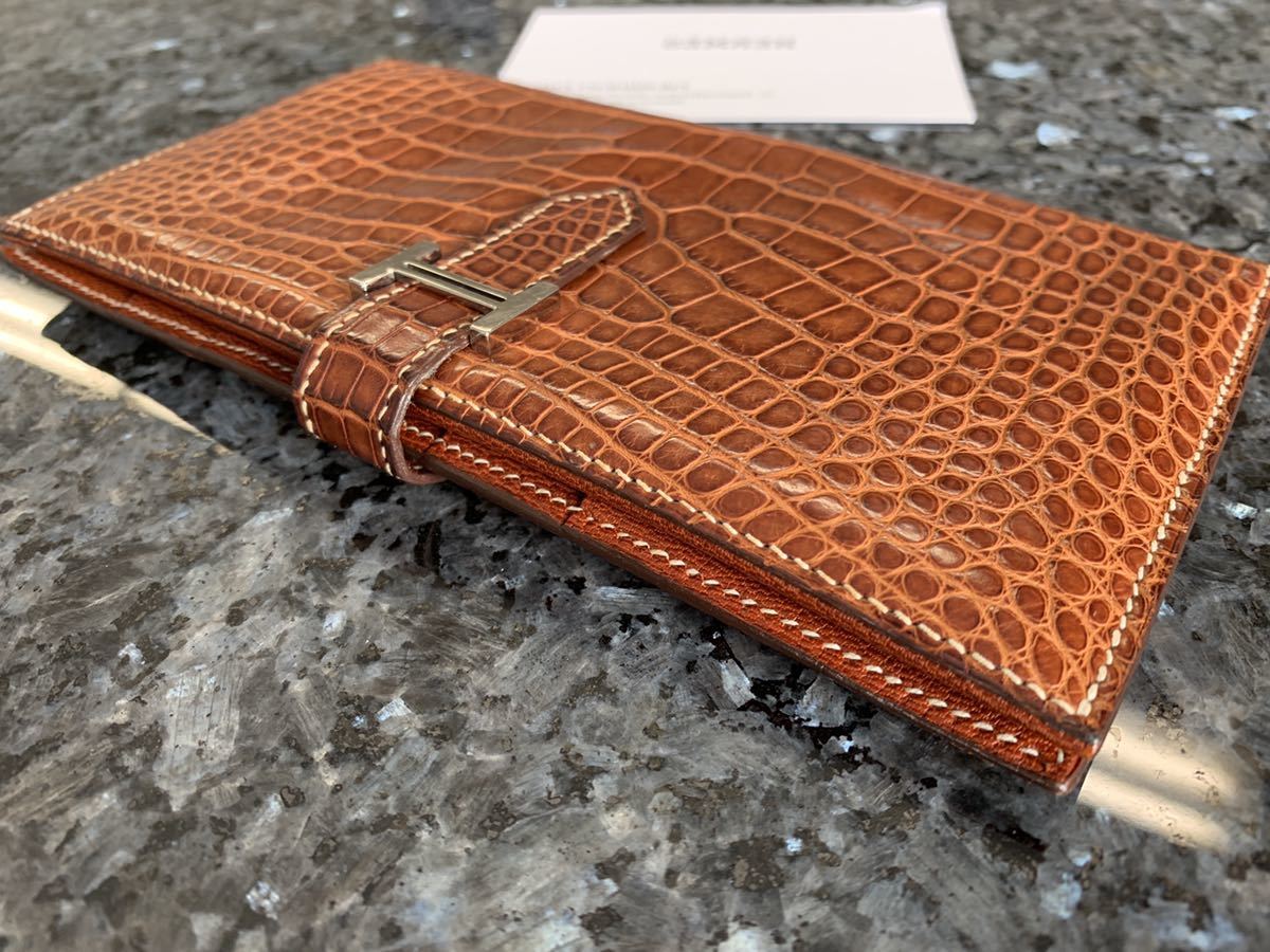 HERMES クロコダイル 長財布 ブラウン ベアン H刻 エルメス HERMES クロコダイル 長財布 ブラウン ベアン H刻 エルメス