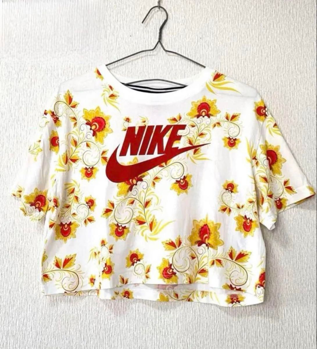 新品未使用 ナイキ NIKE 半袖シャツ ポリエステル 花柄シャツ Lサイズ 希少【NIKE】ナイキ 花柄Tシャツ 半袖 Lサイズ|Yahoo!フリマ