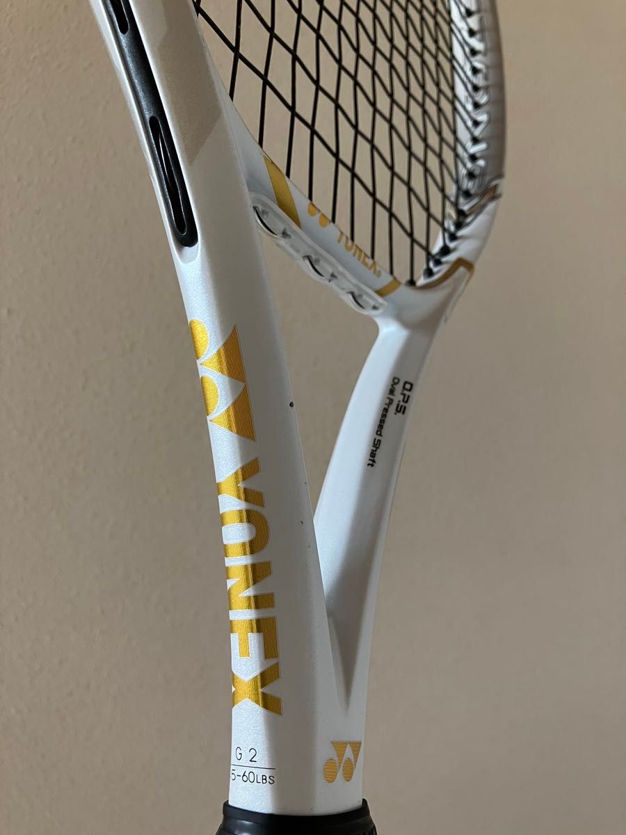国内正規品 限定モデル ヨネックス イーゾーン 100 大坂なおみ G2 国内正規品 限定モデル ヨネックス イーゾーン 100 大坂なおみ