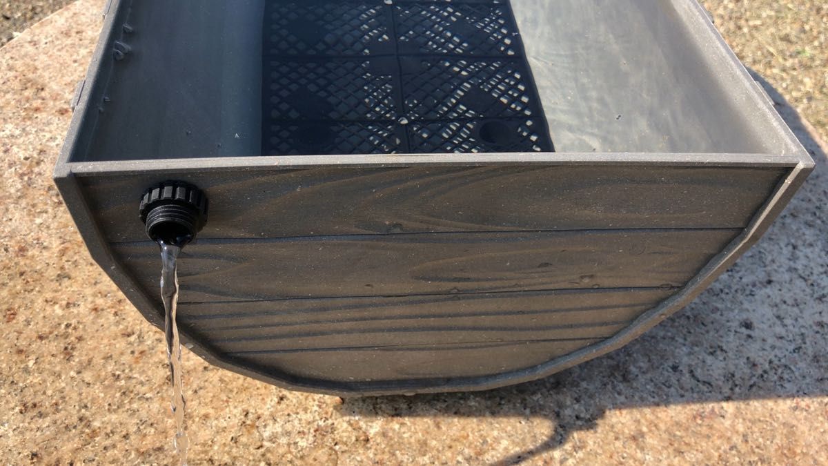 メダカ、金魚、観賞魚の樽型飼育容器【小】スマートバルブでオーバーフロー対策済み(実測約15L)1個【ネオグリーン】