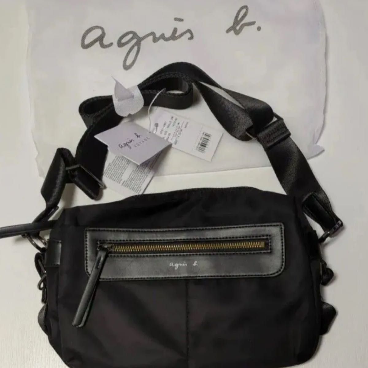 Agnes b(アニエスベーユニセックス ナイロン ショルダーバッグ 新品 agnes b アニエスベー ショルダーバッグ 斜め掛け ブラック