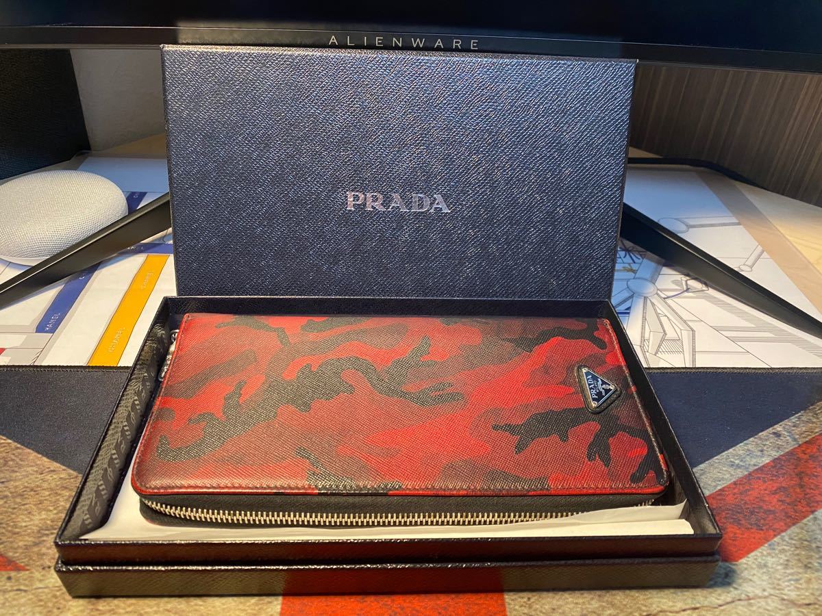 日本メーカー新品 未使用に近い‼️ プラダ PRADA 長財布 サフィアーノ