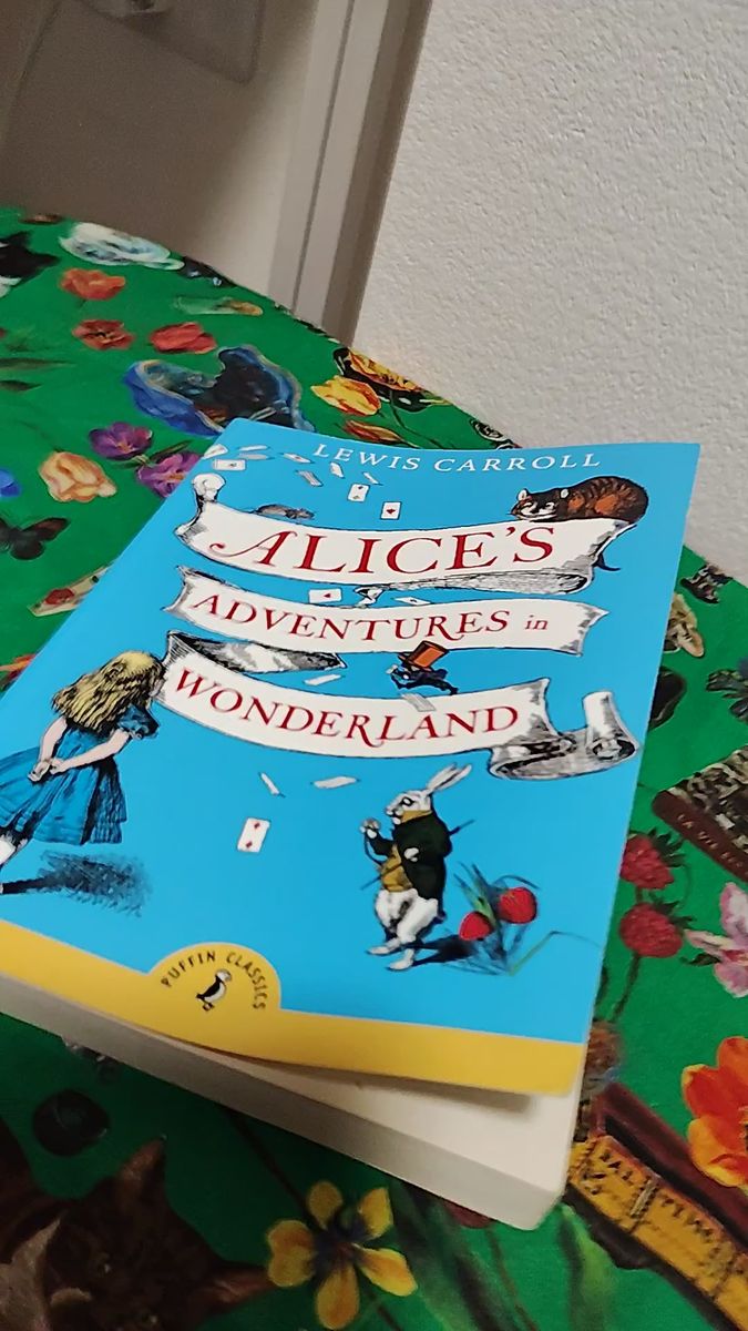洋書×1冊 英語③ ALICE コラージュペーパー 素材