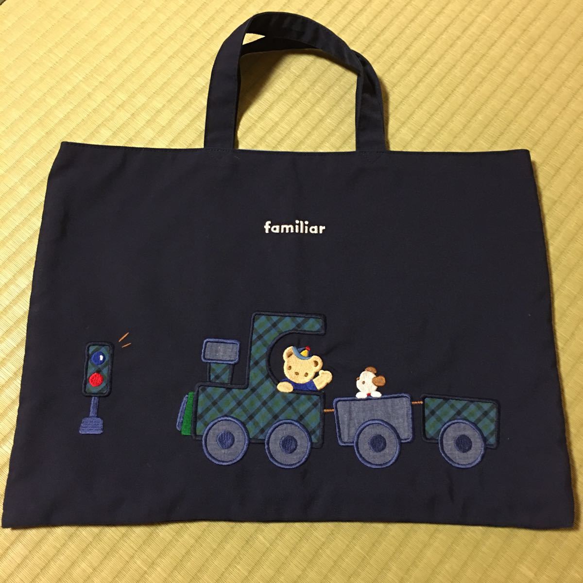 国内配送】 ファミリアトート レッスンバッグ thebrazilian.co.uk
