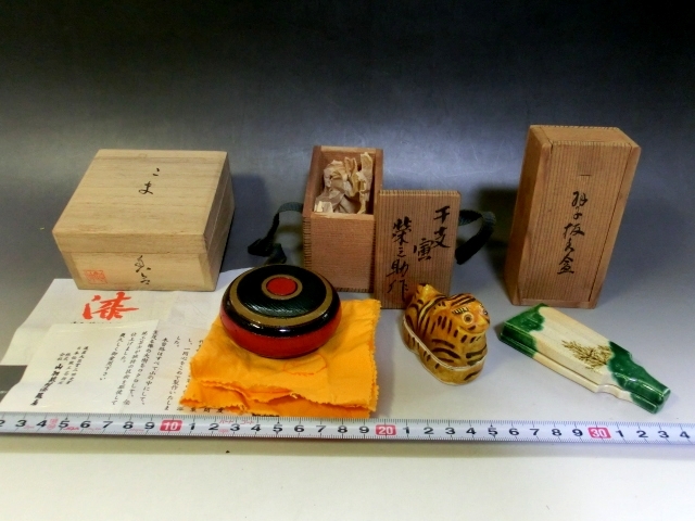 香合■3点セット こま 木曽漆器 干支 寅 河合栄之助作 羽子板香合 松月 作家物 桐共箱 古美術 時代物 骨董品■_画像1