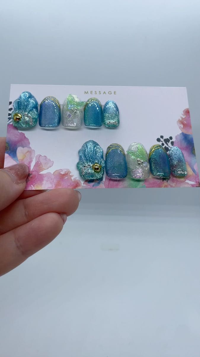 ネイルチップ ジェルネイル ブルー系 マーメイドネイル 人魚の尾 夏ネイル ニュアンス マグネット ゴールド ギラギラ グリーン