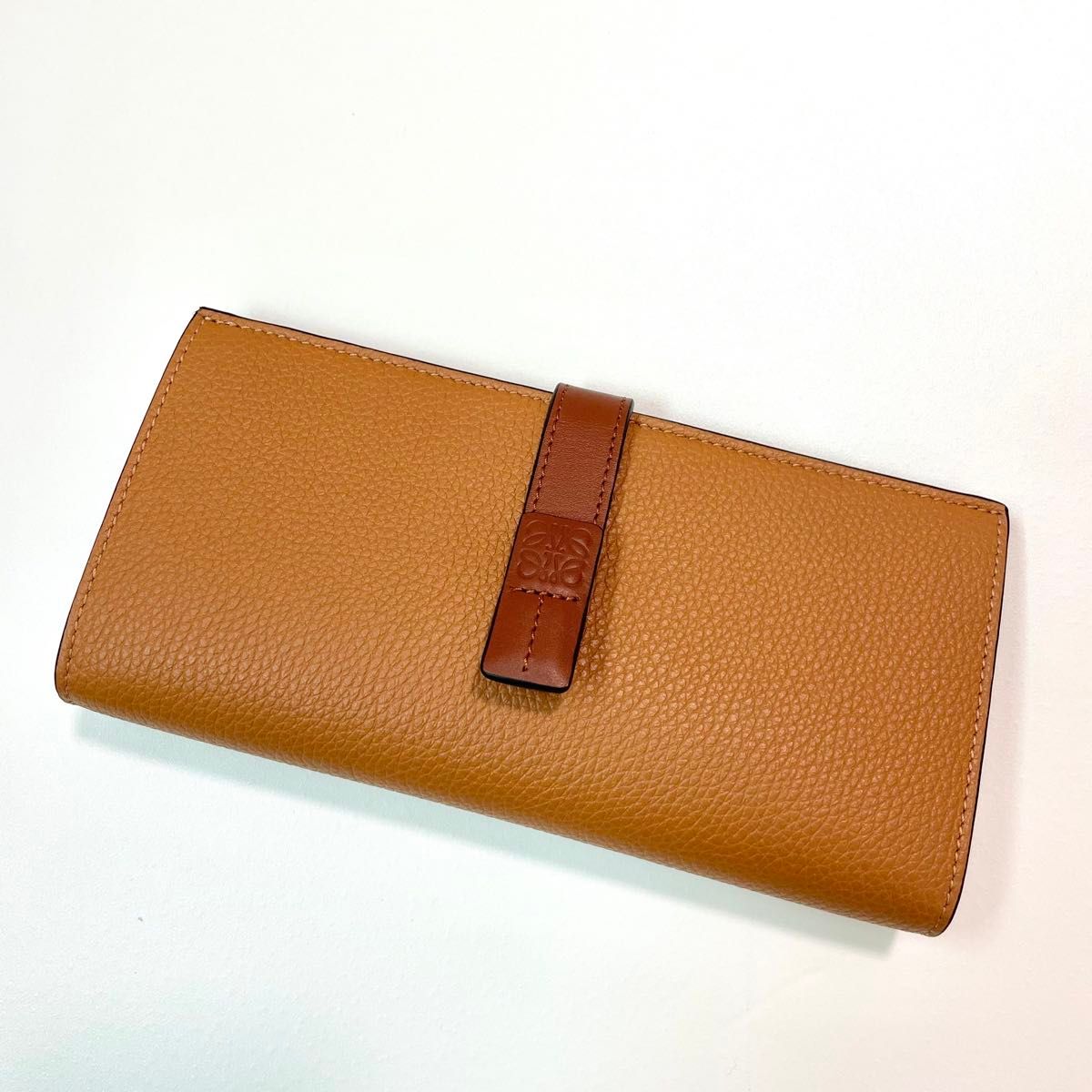 ロエベ 長財布 バーティカル ウォレット 本革 エレガント 茶 LOEWE ロエベ 長財布 バーティカル ウォレット レディース
