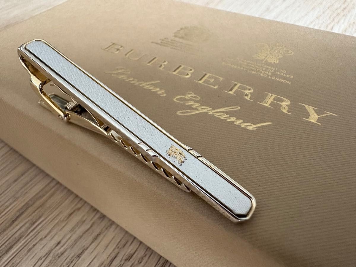 美品⭐️Burberrys バーバリー ビンテージ 希少 カフス ネクタイピン Burberrys ネクタイピン 付属品無し|Yahoo!フリマ(旧PayPay
