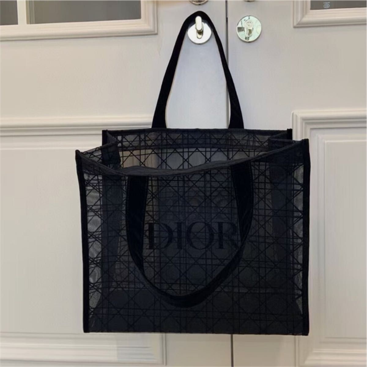 【目を惹くリゾート感♪】Dior トートバッグ 2025 DIOR ディオール ノベルティトートバッグ 海外限定品 ロゴ