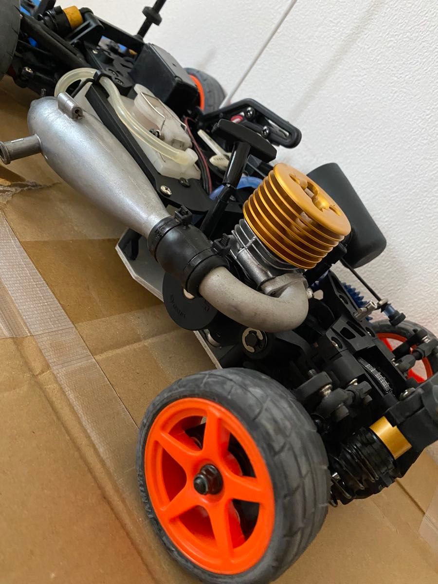 V ONE エンジンラジコンカー 送受信機付き 京商 V ONE エンジン 受信機付きラジコンカー|Yahoo!フリマ(旧