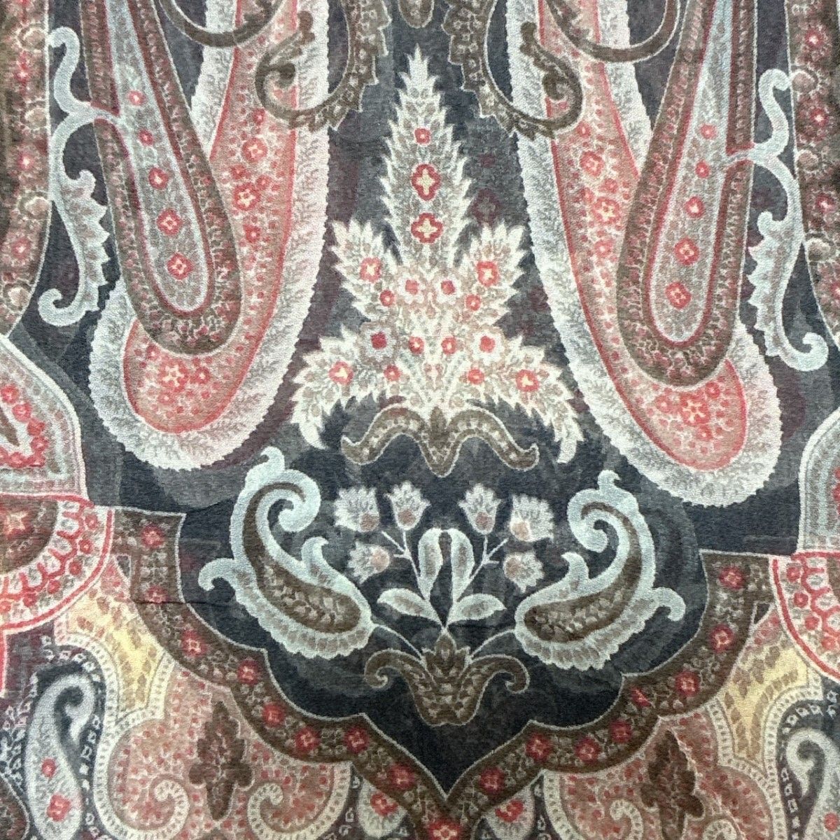 極美品】ETRO エトロ シルク100% イタリア製 ペイズリー柄 総柄 極美品】ETRO エトロ シルク100% イタリア製 ペイズリー柄 総柄