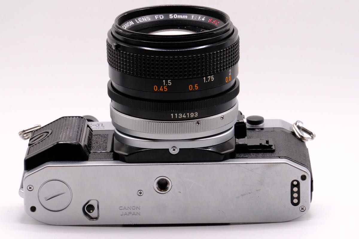 Canon AE-1 PROGRAM フィルムカメラ レンズ 付き ジャンク 動作品 ジャンク』 Canon AE-1 PROGRAM シルバー キヤノン