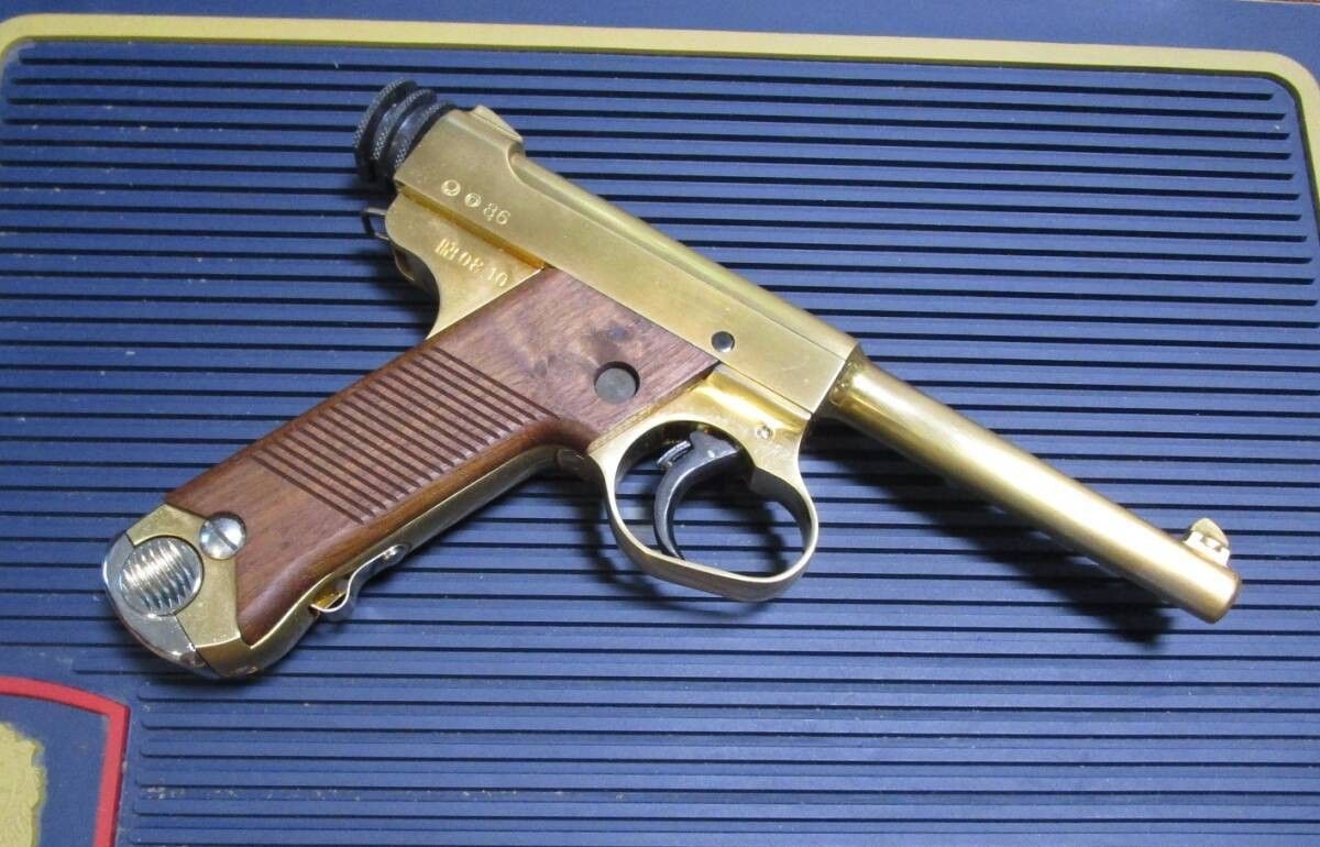 美品! ハドソン 南部十四年式拳銃 金属製モデルガン 未発火 木グリ付き 日本製 美品 ハドソン 南部十四年式拳銃 金属製モデルガン 未発火 木