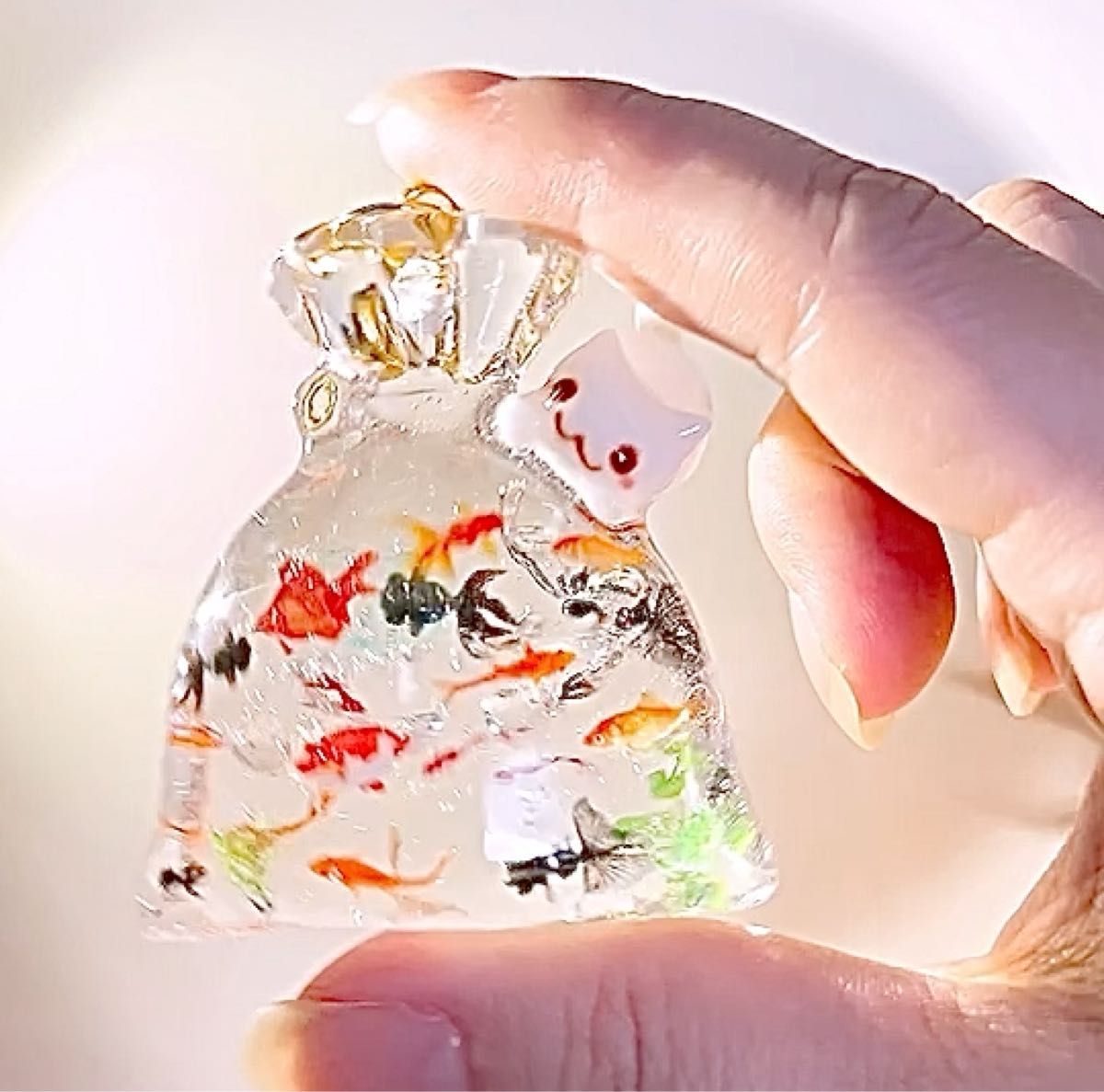 即買い◎再販×10 大きめ 金魚袋にじゃれつく猫*涼しげ立体バッグチャーム 値下げ質問不可