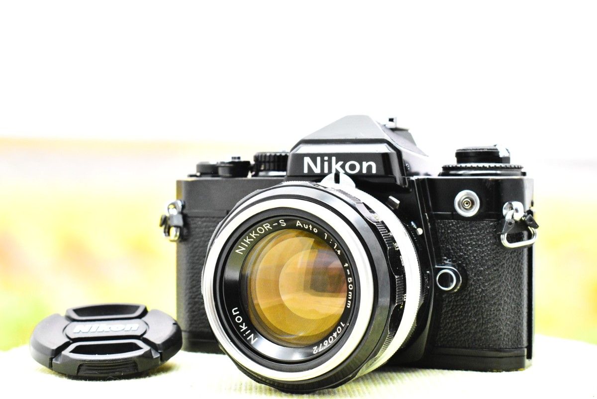 ニコン NikkorーS f1.4 50mm ニコンF E おまけ付き 整備済 美品】ニコン Nikon FE 黒 + NIKKOR-S Auto 50mm F1 4