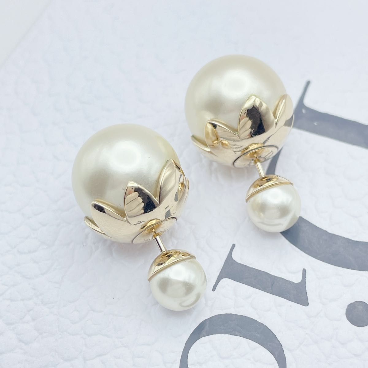 【Dior】 要在庫確認 トリバル ピアス パール Christian Dior ピアス トライバル パール フラワー ゴールド