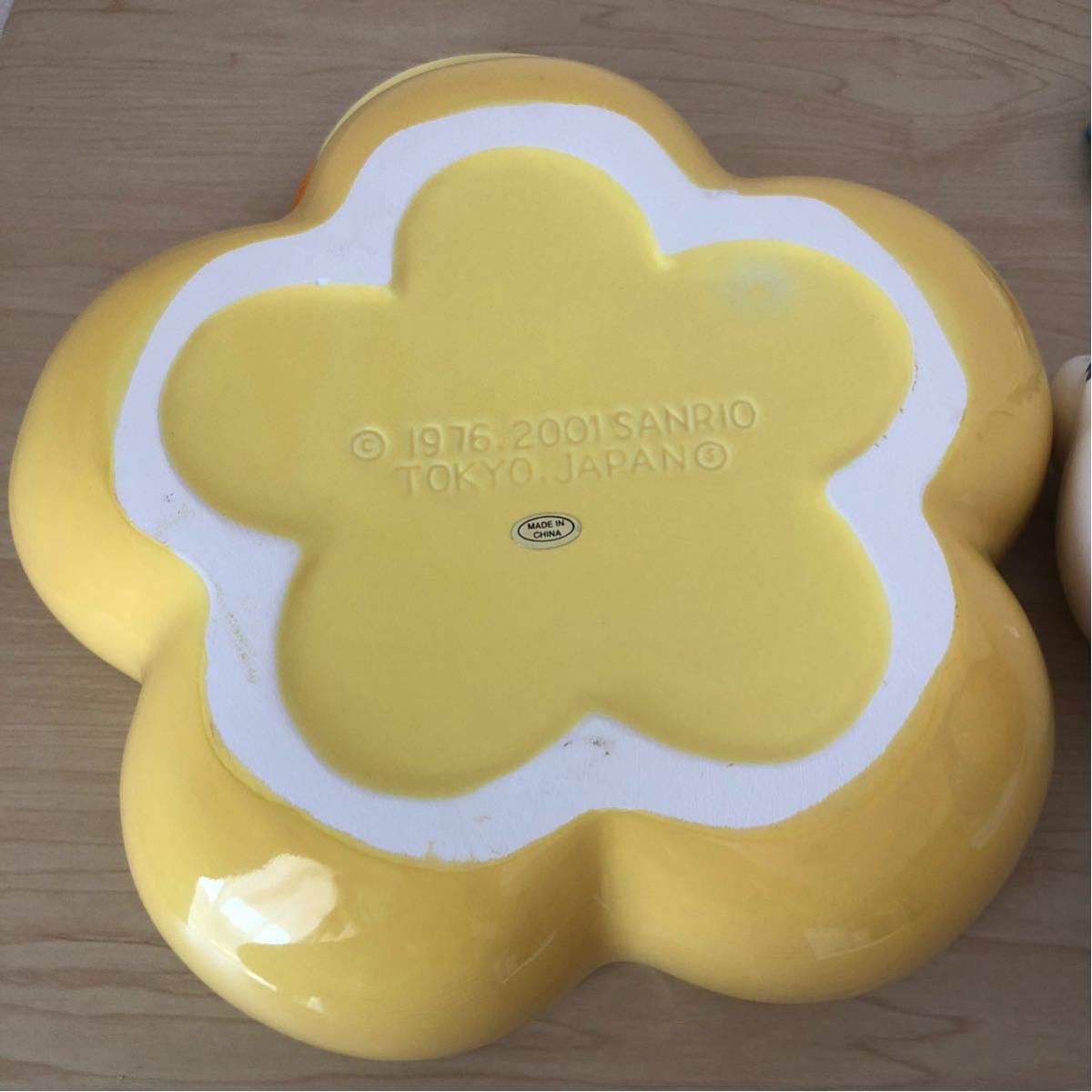 ☆ハローキティ☆陶器 花器 プランター 3月 オーナメント ☆ハローキティ☆陶器 花器 プランター 3月 オーナメント