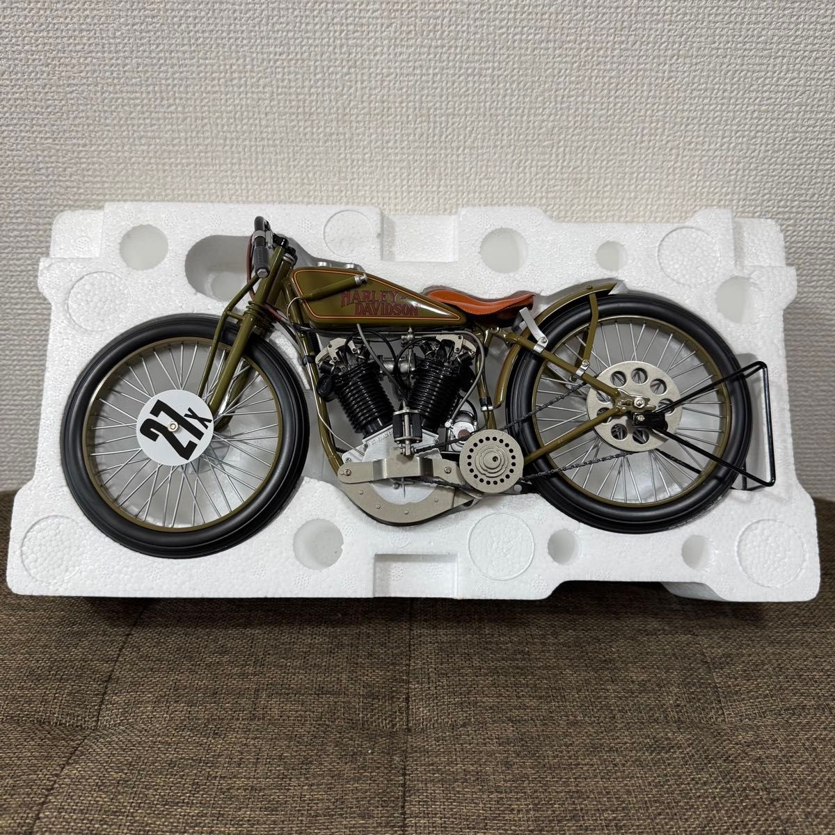 1927 ハーレーダビッドソン 8バルブレーサー ダイキャスト 1/6 スケール 1927 ハーレーダビッドソン 8バルブレーサー ダイキャスト 1/6
